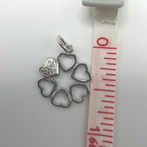.925 Sterling Silver Heart Wreath Necklace with Cz Accents - Picture 14 of 15